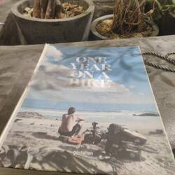 Ainsi que le beau livre d'un voyageur à vélo