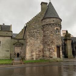 Holyrood Palace entry gate