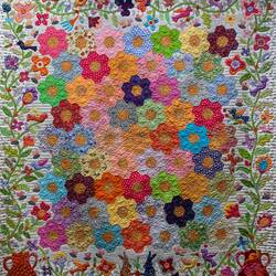"Honey Bee Garden" (J. Finley) ... Quilt Museum — Golden, CO.