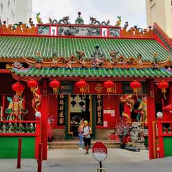 Vor dem Guan Du Tempel