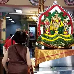 Gebetszeremonie im Sri Mahamariammann Tempel