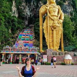 Vor dem Batu Cave