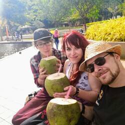 #SimplyHappy 🥥💚