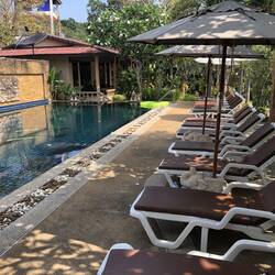 Clean Beach Resort Pool