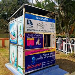 Für ein paar Cents kann man seine Flasche mit trinkbarem Wasser füllen 👍