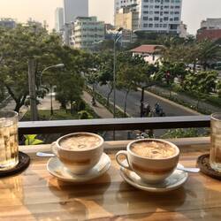Der leckere Egg-Coffee mit Aussicht