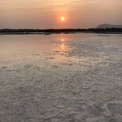 Die Salzfelder im Abendlicht