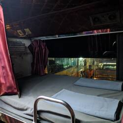 Das "Doppelbett" im Bus