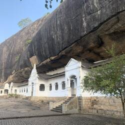 Dambulla Cave Temple