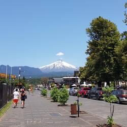 Blick von Pucón auf den Vulkan Villarica