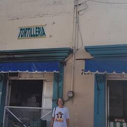 Tortilleria: stellt Tortillas maschinell her