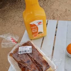 Heute Morgen Kuchen und kalten Saft