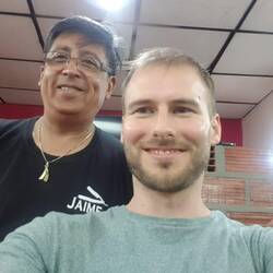 Wie zuhause: In Salta stand für Simon auch ein Coiffeur-Besuch an