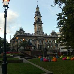 Main square (Octagon) in Dunedin