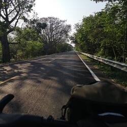 Easy cycling along Magdalena river