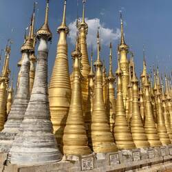 A whole bunch of stupas!