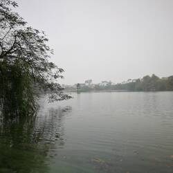 Hanoi ist super warm ohne dass man sich Sonnenbrand holen kann.