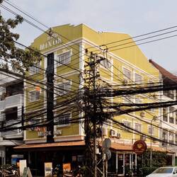 Krasser habe ich die Verkabelung nun wirklich noch nie gesehen. Ich kann gut im Kabelschatten gehen.