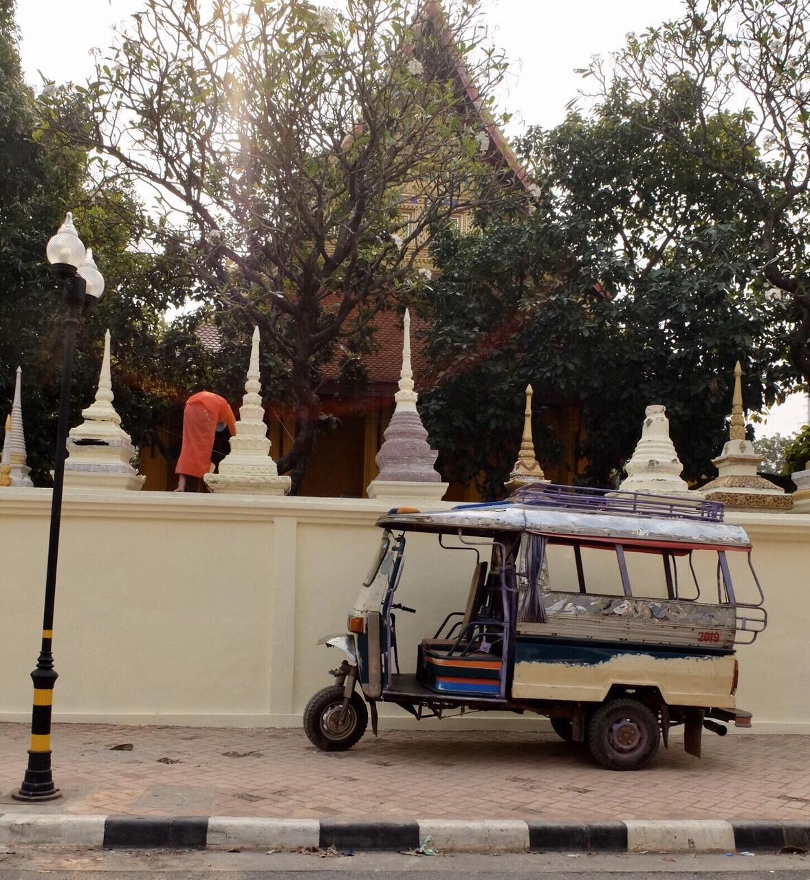 Mönch, Mauer, Tuktuk