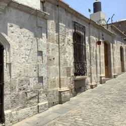 Houses get smaller further away from Plaza.
