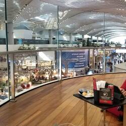 Posting footprints to while away the waiting time — Miles & Smiles Lounge @ IST.