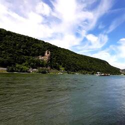 Mittelrheintal bei Assmanshausen