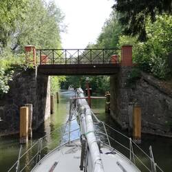Enge Brückendurchfahrten