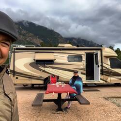 Yup ... bundling required for an al fresco breakfast — Cheyenne Mtn SP, Colorado Springs, CO.