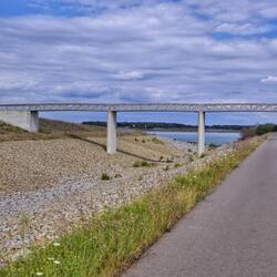 Rad- und Fußgängerbrücke über den Ilsekanal