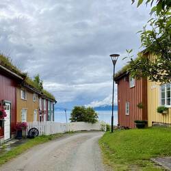 De gamle husene på Moholmen er det som er igjen av det eldste Mo i Rana før industrialiseringen.
