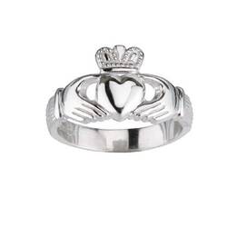 A Claddagh ring.