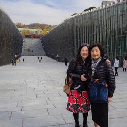 Alice and Mom at Ewha Womans University