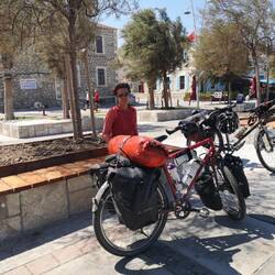 Lunch break in Yenifoça