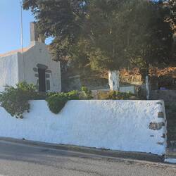 Kleine Kapelle auf dem Weg zum Kloster