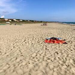 Der weitläufige Strand bei Anzio