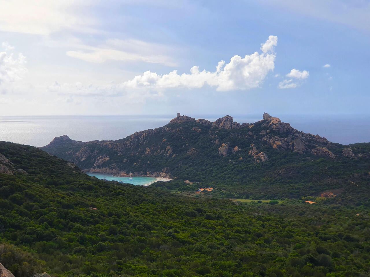 Le rocher de Roccapina, en forme de lion couché et couronné