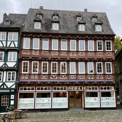 Viele Touristen waren in der Stadt