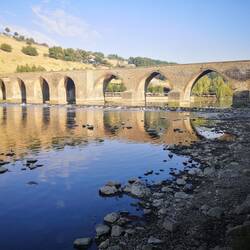 10-Eyes-Bridge