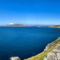 Distant view of Dunmore Head and Blasket Islands — Dingle Peninsula, Ireland.