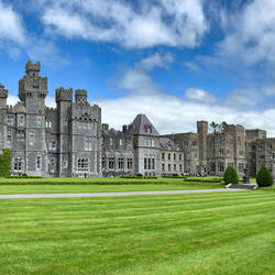 Panoramic view of the Medieval/Victorian Ashford Castle — Cong, Ireland.
