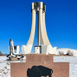 Buffalo Soldiers Memorial with memorial to all who have fallen in the service of country (back) — CO