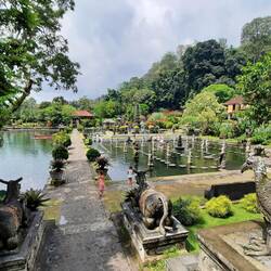 Les jardins d'eau de Tirta Gangga