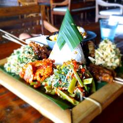 Nasi campur au Bali Asli