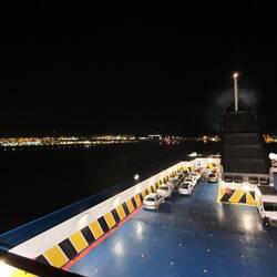 Lanzarote verschwindet im Kielwasser