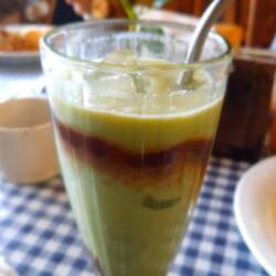 Le jus d'avocat au chocolat...c'est plutôt riche !!!