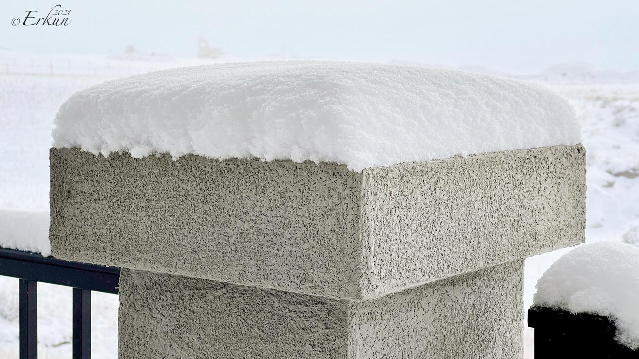 First real snow accumulation of the season ... estimated @ 5 inches — Colorado Springs, CO.