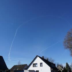 Oh..oh..da hat der Pilot aber seine Flugbahn verlassen 😜!?