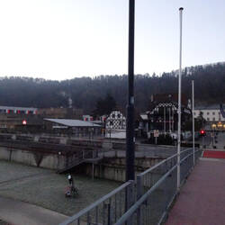 Fußgängerbrücke über den Neckar