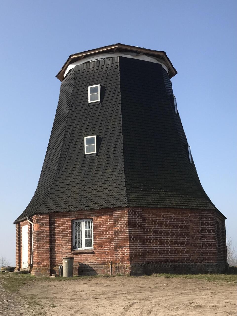 Holländermühle in Stove, kopflos.