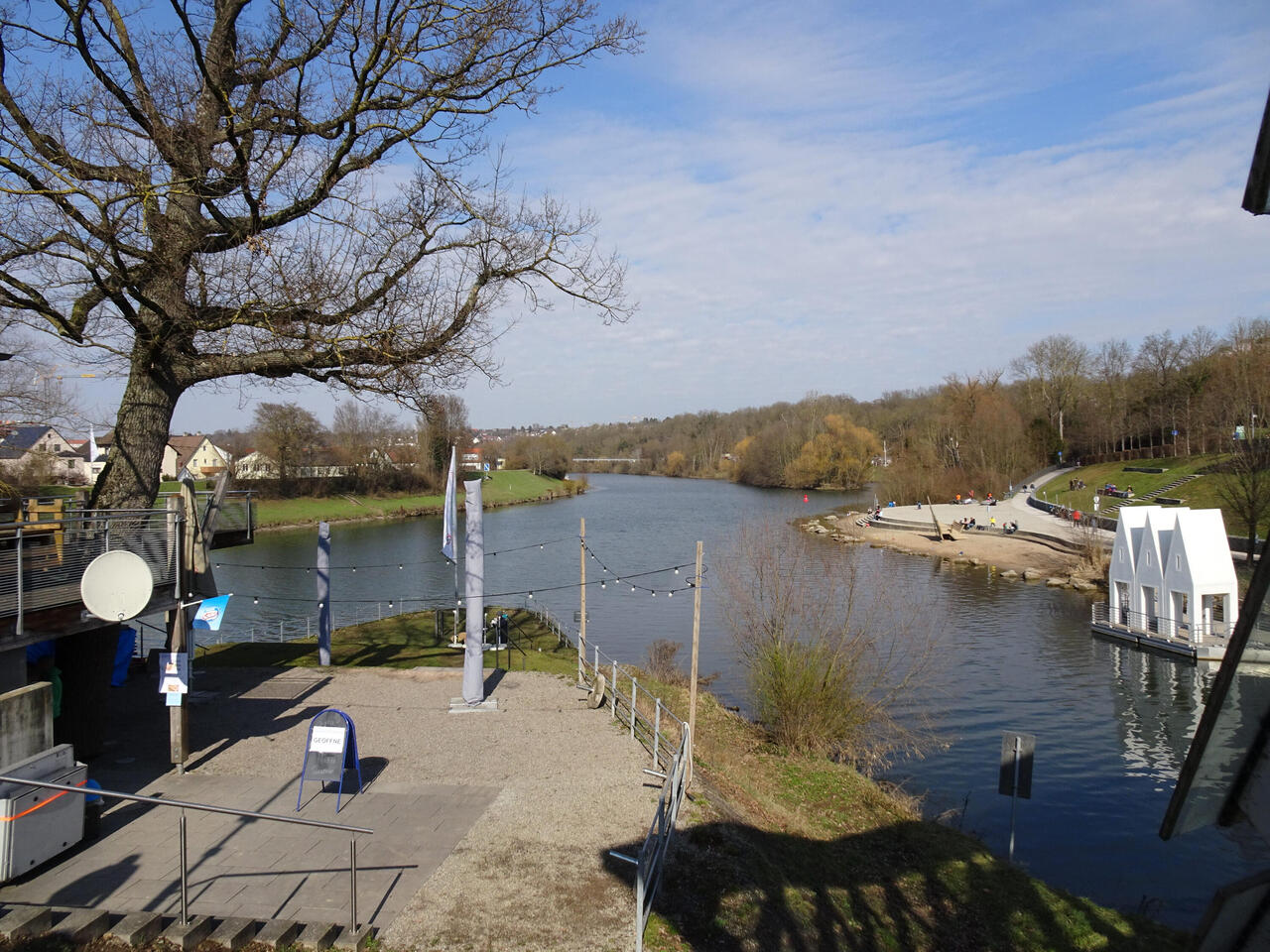 Remsmündung in den Neckar bei Neckarrems
